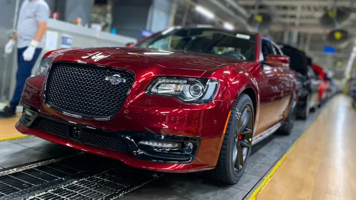 Седан Chrysler 300C сняли с производства