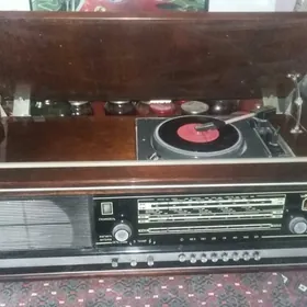 Antika radio ural-112