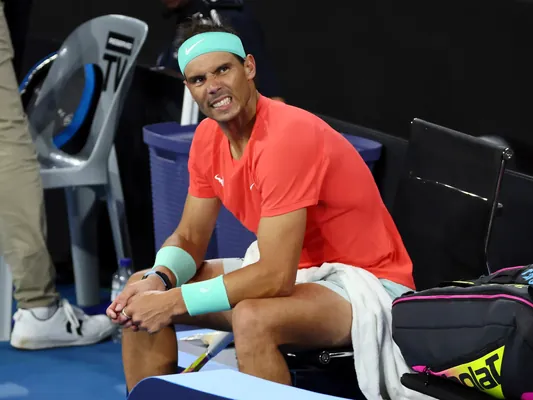 Rafael Nadal Australian Open-e gatnaşyp bilmez
