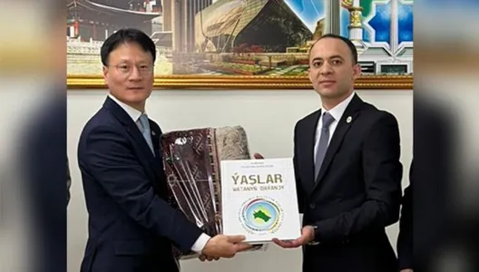 Корейский посол посетил Инновационно-информационный центр в Ашхабаде
