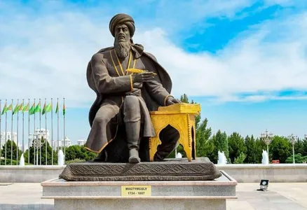В Туркменистане отметят 100-летие со дня рождения художника Айхана Хаджиева