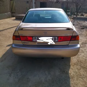 Toyota Camry 2000