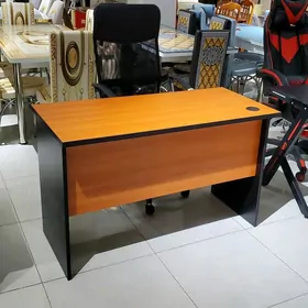 Kompyuterni stol