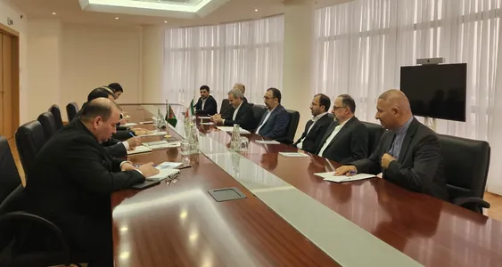 Замглавы МИД Туркменистана встретился с губернатором иранской провинции Хорасан-Резави