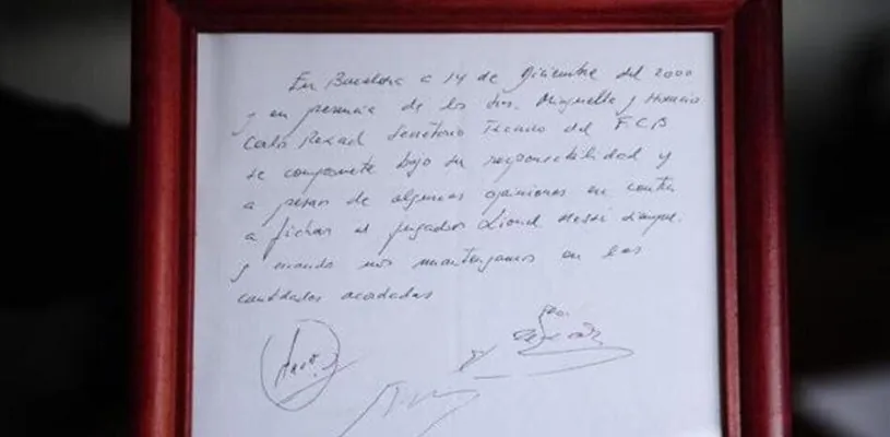 Messiniň «Barselona» bilen ilkinji şertnamasy ýazylan salfetka auksiona çykaryldy