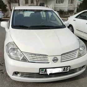 Nissan Versa 2010