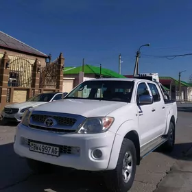 Toyota Hilux 2012