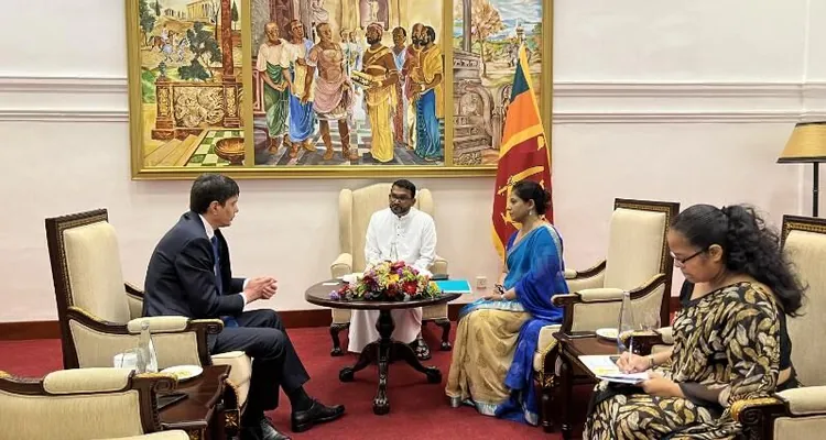 Туркменский посол встретился с госминистром иностранных дел Шри Ланки