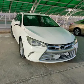 Toyota Camry 2016