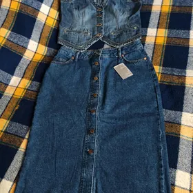 джинсовая юбка и жилетка