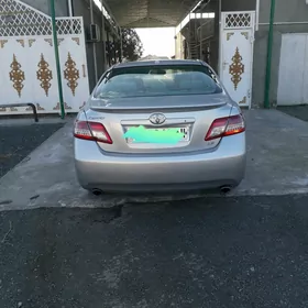 Toyota Camry 2011