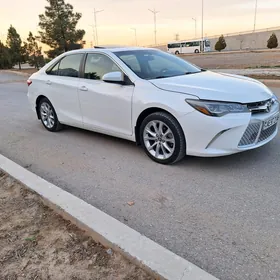 Toyota Camry 2017