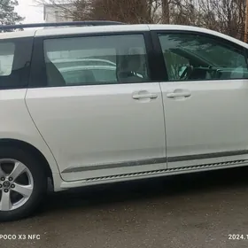 Toyota Sienna 2018