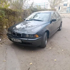 BMW E39 2001