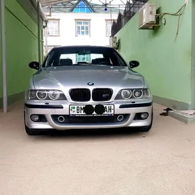 BMW M5 2002