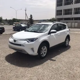 Toyota RAV4 2018