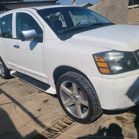 Nissan Armada 2004