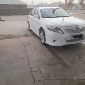 Toyota Camry 2010