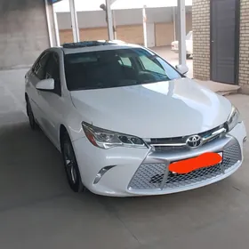 Toyota Camry 2017