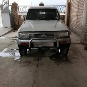 Toyota Hilux 1989