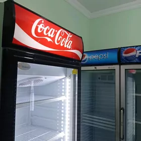 witrina holodilnik холодильник