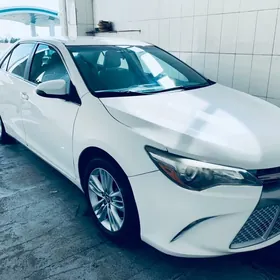 Toyota Camry 2016