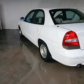 Daewoo Nubira 2002