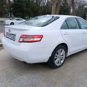 Toyota Camry 2011