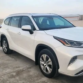 Toyota Highlander 2020