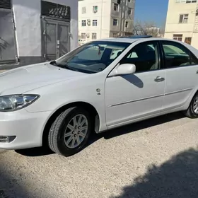 Toyota Camry 2004