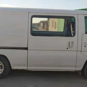 Nissan Urvan 1988