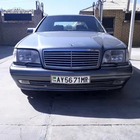 Mercedes-Benz 600SEL 1992