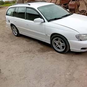 Opel Omega 2002