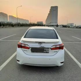 Toyota Corolla 2015