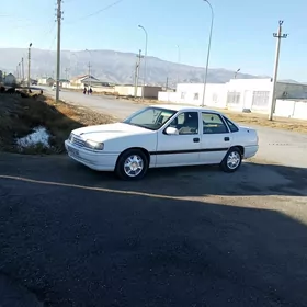 Opel Vectra 1992