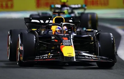 Ферстаппен выиграл гонку "Формулы-1" в Саудовской Аравии