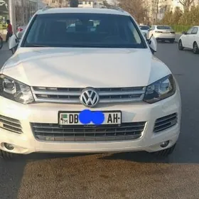 Volkswagen Touareg 2014