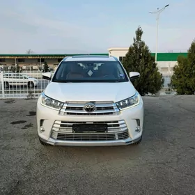 Toyota Highlander 2018