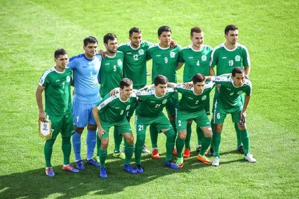 Türkmenistanyň milli futbol ýygyndysy Eýran bilen oýundan öň Dubaýda türgenleşik geçer