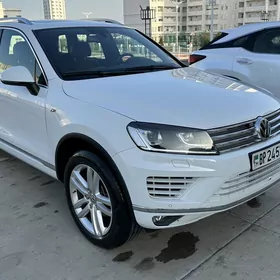 Volkswagen Touareg 2016