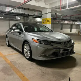 Toyota Camry 2020