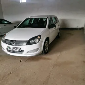 Opel Astra 2010