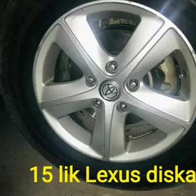 15 lik Lexus diska