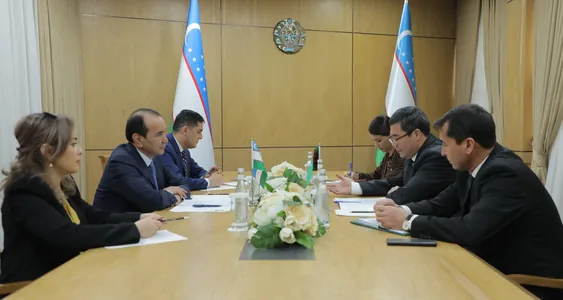 В центре внимания – юбилей Махтумкули Фраги: встреча посла Туркменистана с министром культуры Узбекистана