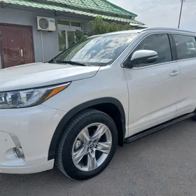 Toyota Highlander 2019