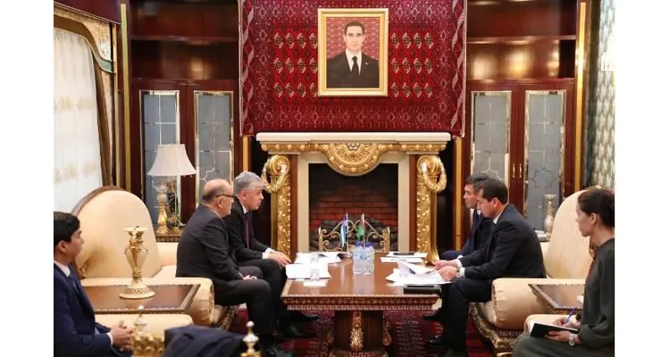 Туркменский посол в Ташкенте встретился с ректором ТИИИМСХ