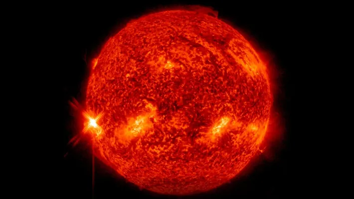 Солнце снова активизировалось: 22-минутная вспышка класса M3.5