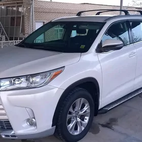 Toyota Highlander 2018