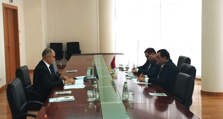 Туркменистан и Армения обсуждают проведение очередного заседания совместной межправкомиссии