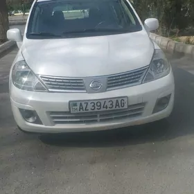 Nissan Versa 2010